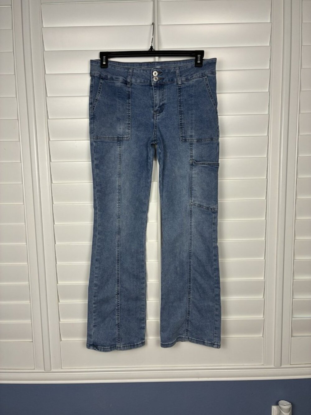 RE generation by Celebrity Pink Women’s 13/31 Blue Utility Bootcut Stretch Jeans
